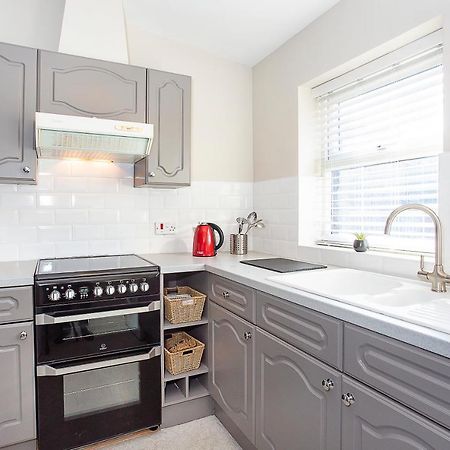 Courtyard Apartment Йорк Екстериор снимка