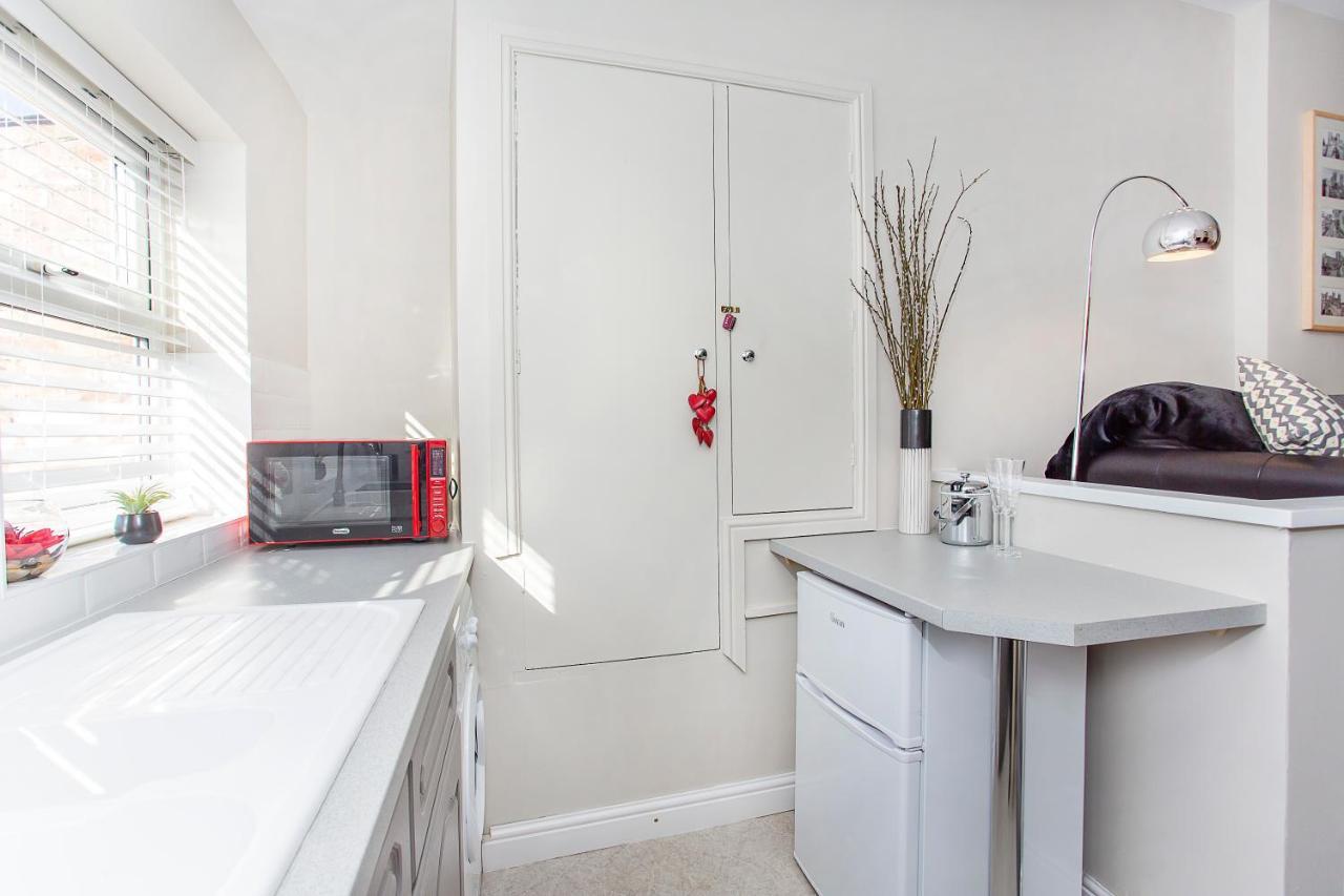 Courtyard Apartment Йорк Екстериор снимка